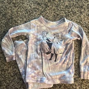 baby GAP Elsa Anna tie dye purple pajama set